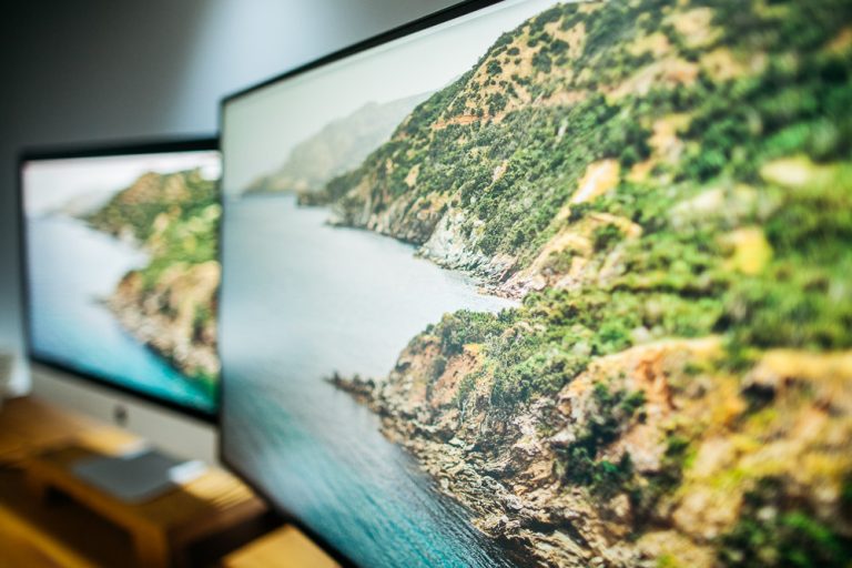 Blog | produkcja filmów reklamowych 23 Monitor do montażu i color gradingu zamiast iMaca?