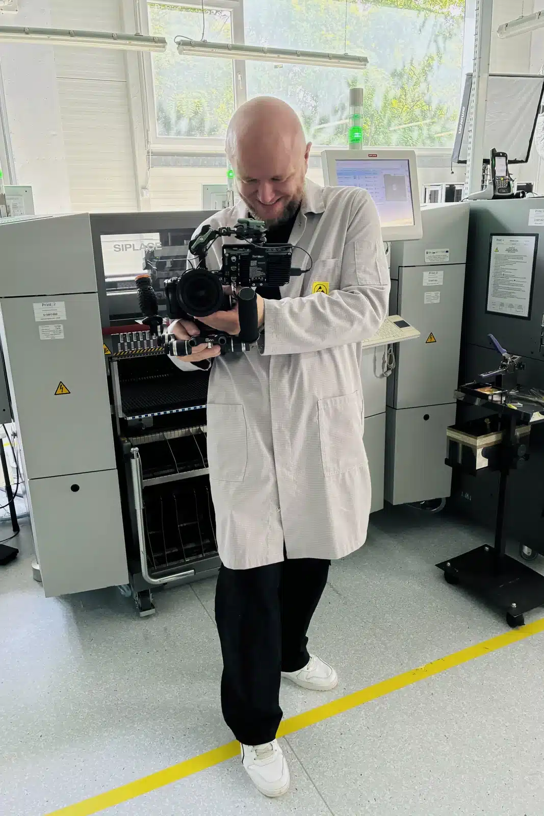 Serial szkoleniowy B2B - produkcja filmowa Motion Pikczer 5 motion-pikczer-bts-03.webp
